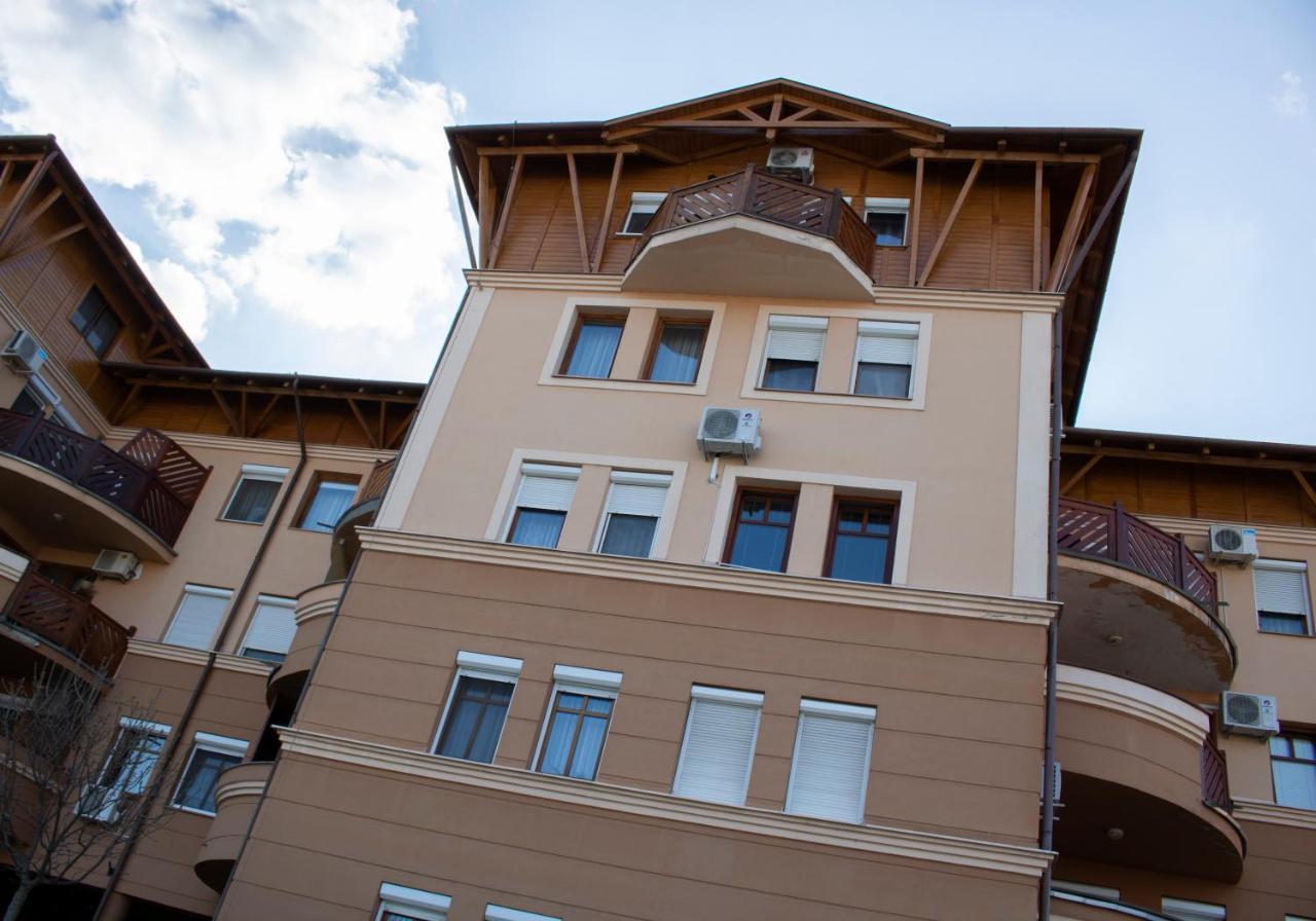 Апартаменти Csalogany Apartman Сексард Екстер'єр фото
